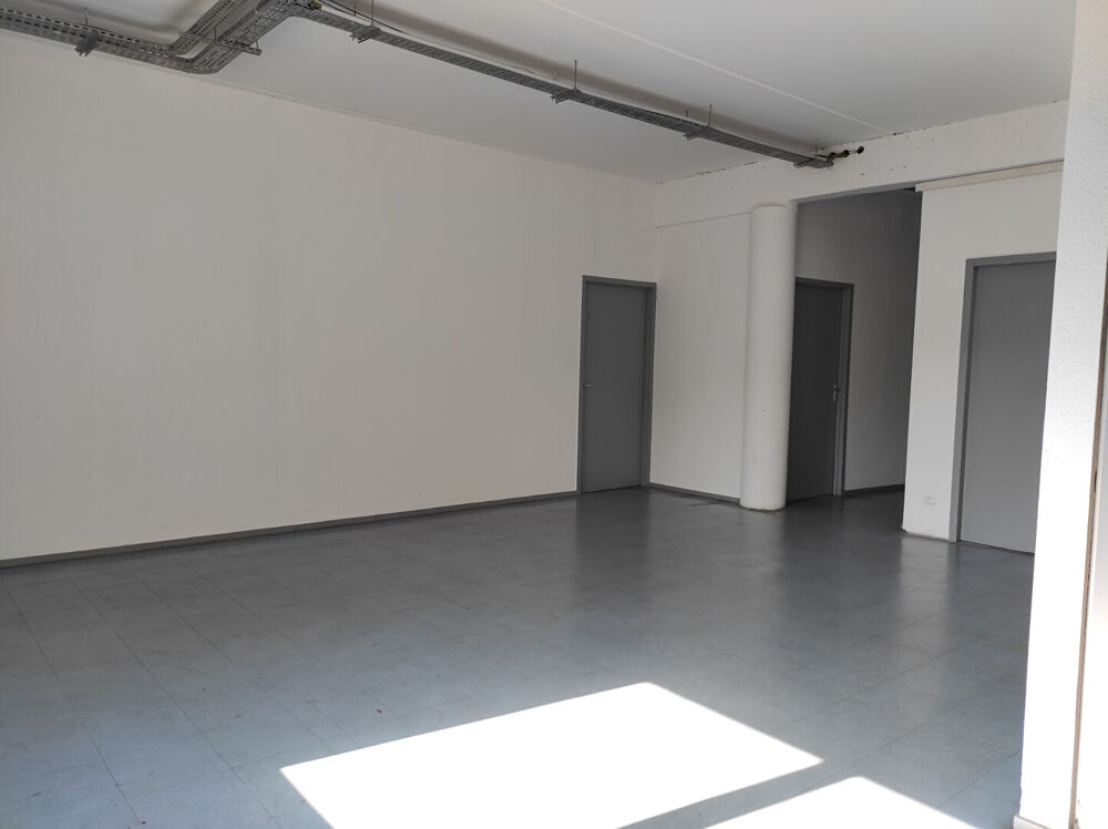   A vendre Bureaux N°11: 40 m2 loué à Bruges Bruges