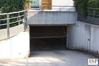  Parking / Garage à louer 15 m²