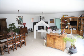  Maison � vendre 10 pi�ces 325 m�