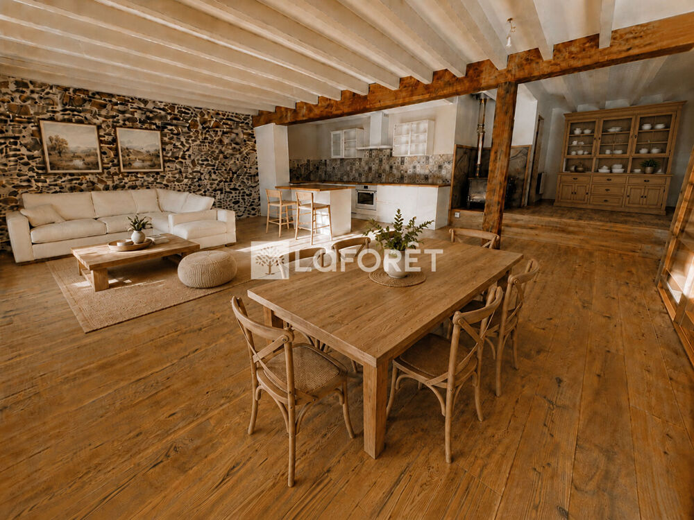 73700 LES CHAPELLES Charmante maison T5 rénovée178 m2