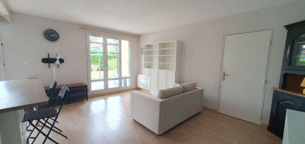 Location Appartement Appartement Olivet 3 pièces meublé en rez de jardin Olivet