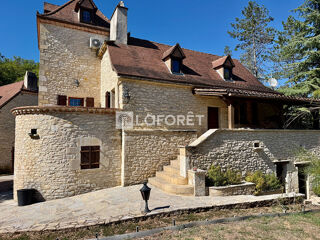  Villa à vendre 15 + pièces 406 m²