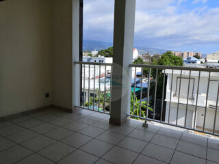  Appartement à louer 3 pièces 79 m²