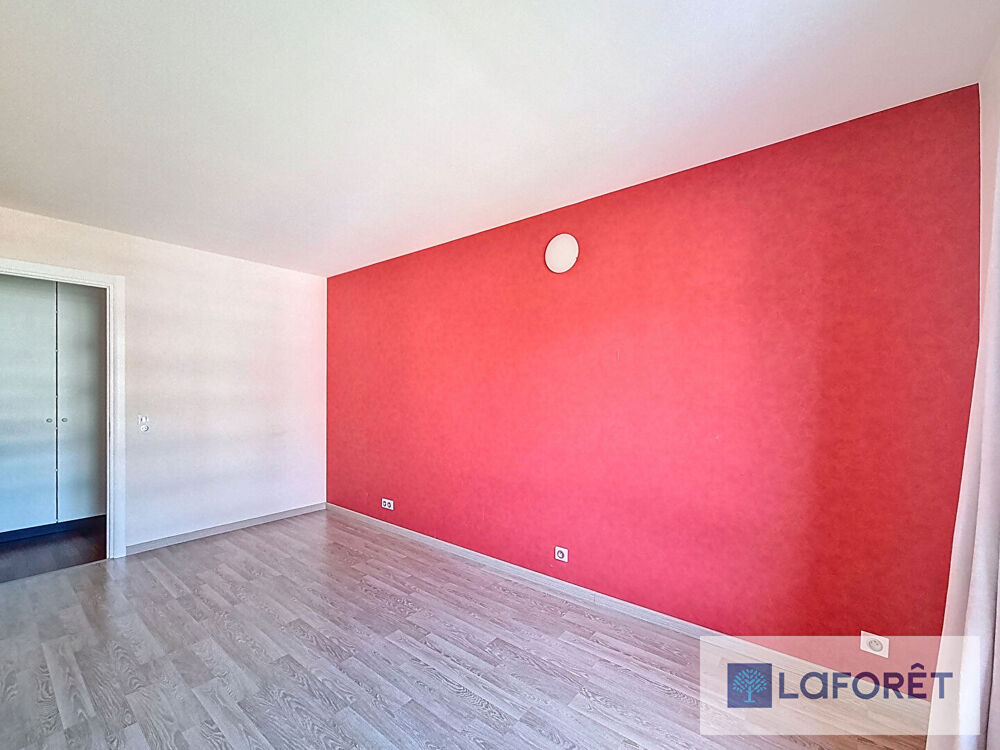 � vendre  Appartement Saint-Genis-Pouilly (01630)