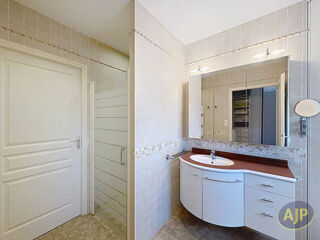  Maison à vendre 8 pièces 205 m²