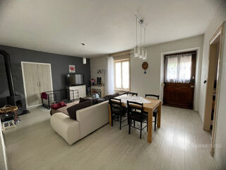  Immeuble à vendre 15 + pièces 190 m²