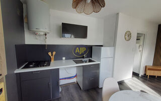  Appartement à louer 2 pièces 33 m²