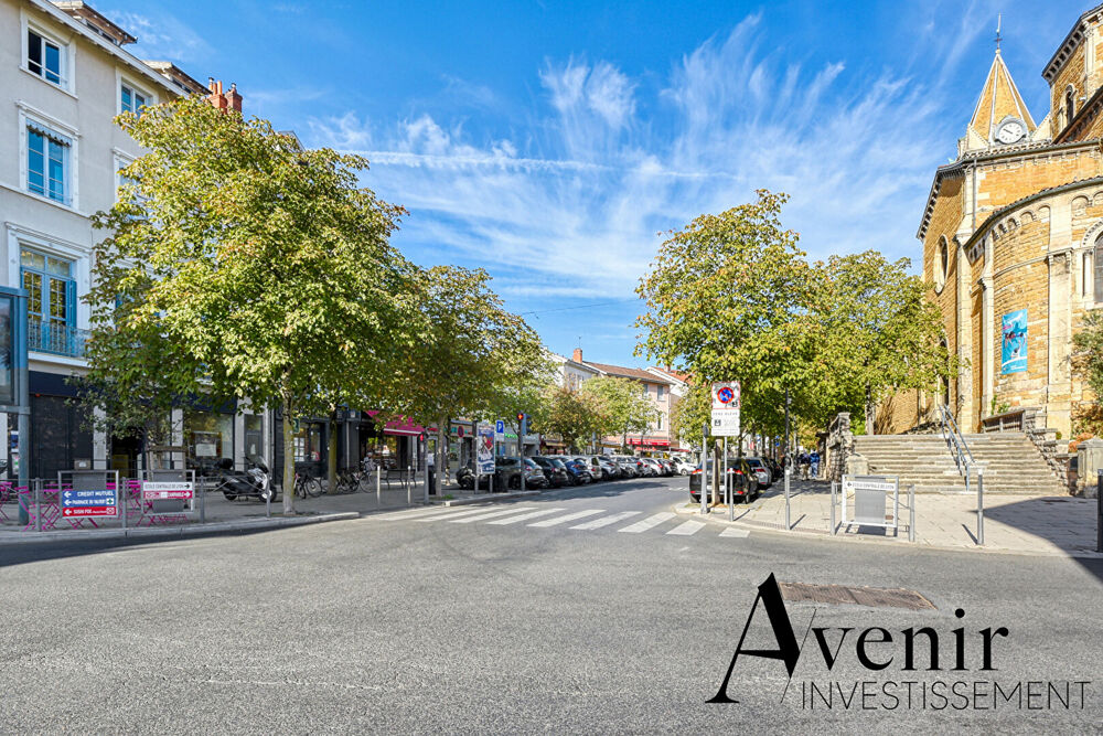 Vente Appartement ÉCULLY HYPERCENTRE - T3 TRAVERSANT - RENOVE Ecully