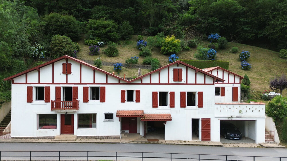 Vente Maison Maison Bidarray 3 pièces 139 m2 Bidarray