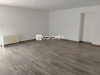  Appartement à louer 3 pièces 96 m²