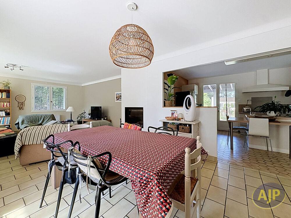 Maison familiale avec dépendance sur plus de 6 000 m² de terrain