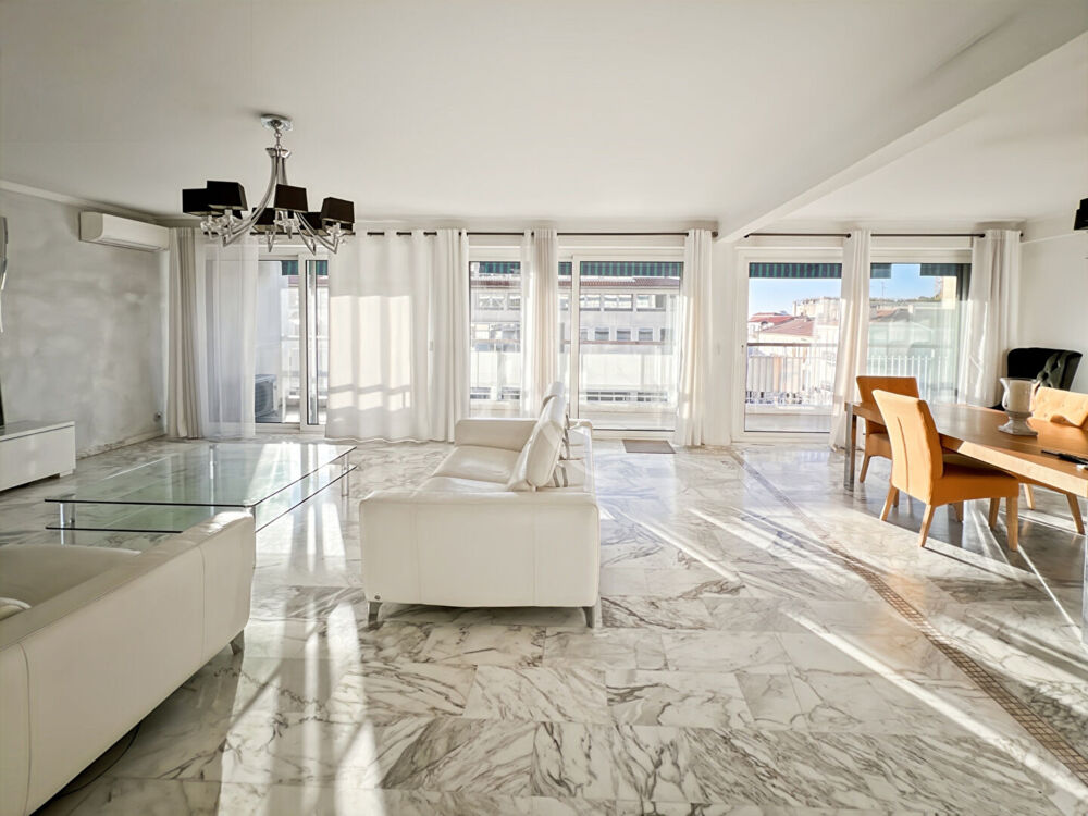 BAISSE DE PRIX Limite banane superbe 4 pièces 150 m2