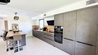  Maison à louer 6 pièces 175 m²