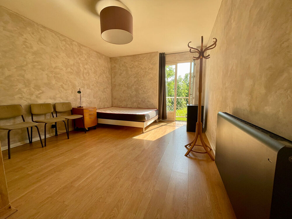 Location Appartement STUDIO DARDILLY - 24.67 m2 Dardilly