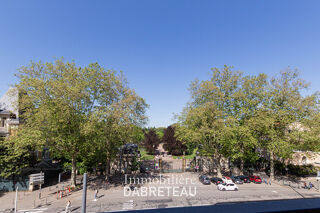  Appartement � vendre 4 pi�ces 150 m�