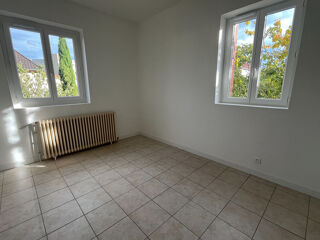  Appartement à louer 3 pièces 66 m²