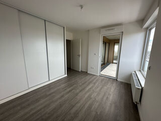  Appartement à louer 6 pièces 159 m² Caen