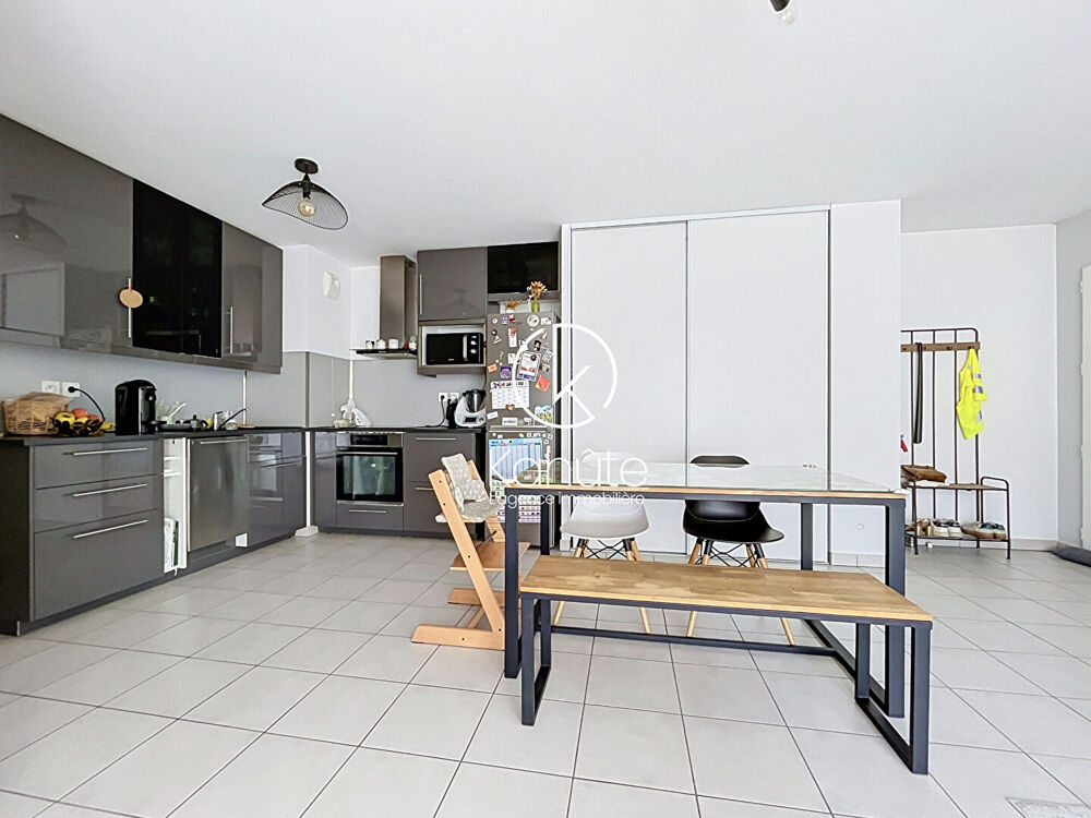 Vente Appartement Appartement Villeurbanne  Gratte-ciel 3 pièce(s) 66 m2, 2 chambres, terrasse, garage Villeurbanne