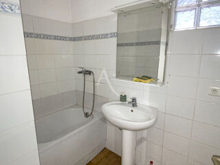  Appartement à louer 3 pièces 51 m²