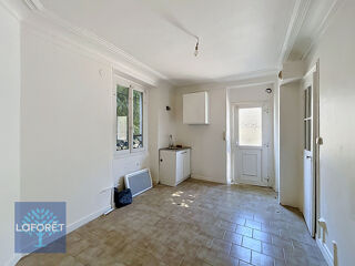  Immeuble � vendre 15 + pi�ces 280 m�
