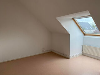  Appartement à louer 3 pièces 64 m²