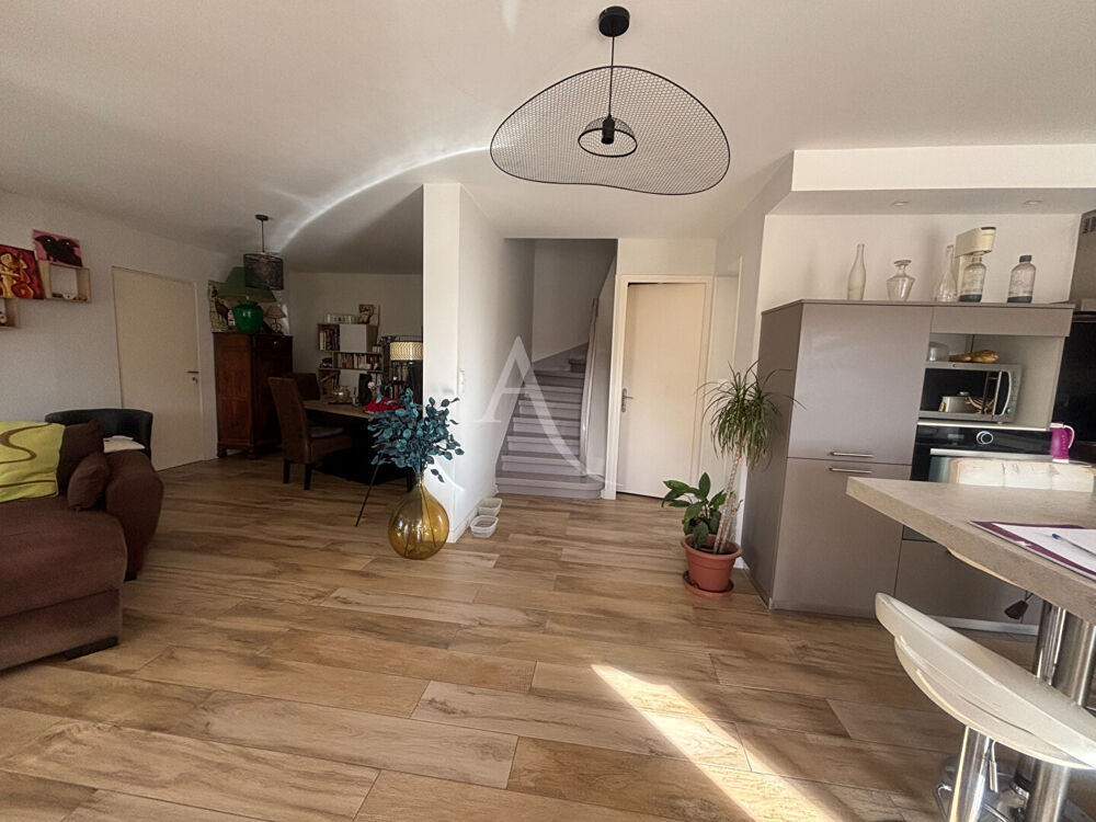 Vente Maison Maison avec piscine, garage et T2 attenant entre Narbonne et Carcassonne Roubia