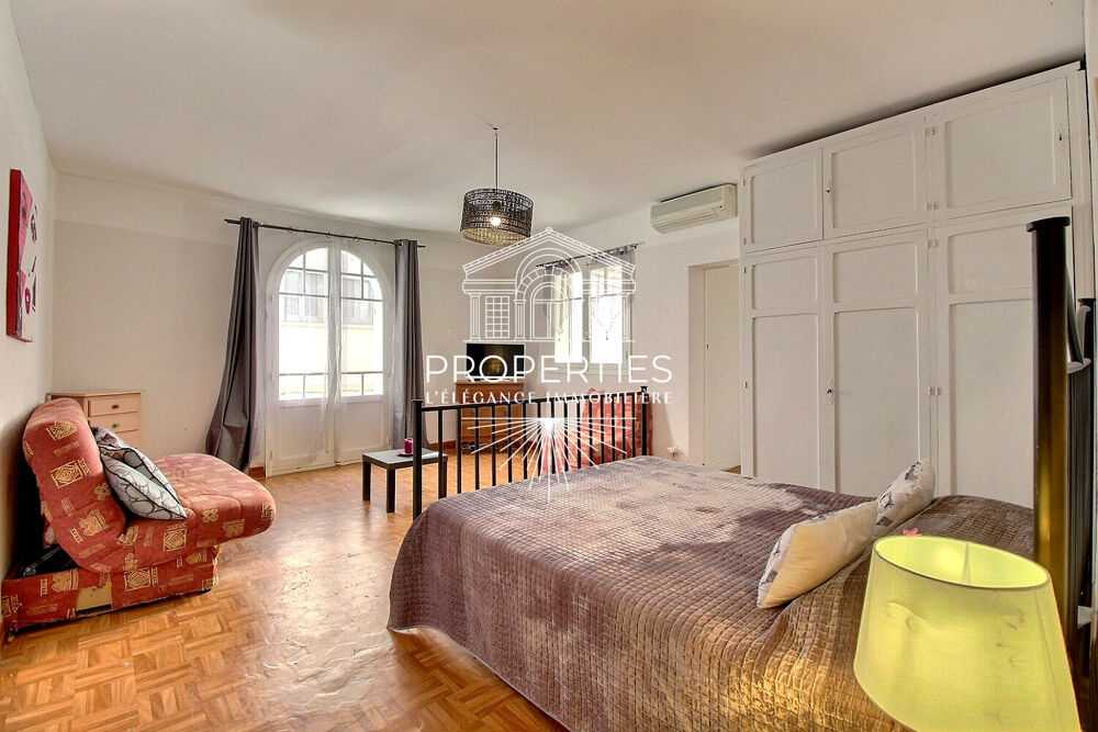 Vente Immeuble LE LAVANDOU  - RUE PIETONNE - IMMEUBLE EN MONOPROPRIETE  - T2 + MURS COMMERCIAUX Le lavandou