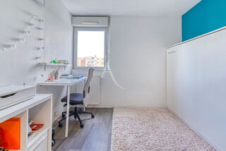  Appartement  vendre 4 pices 77 m