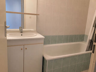  Appartement à louer 2 pièces 37 m²