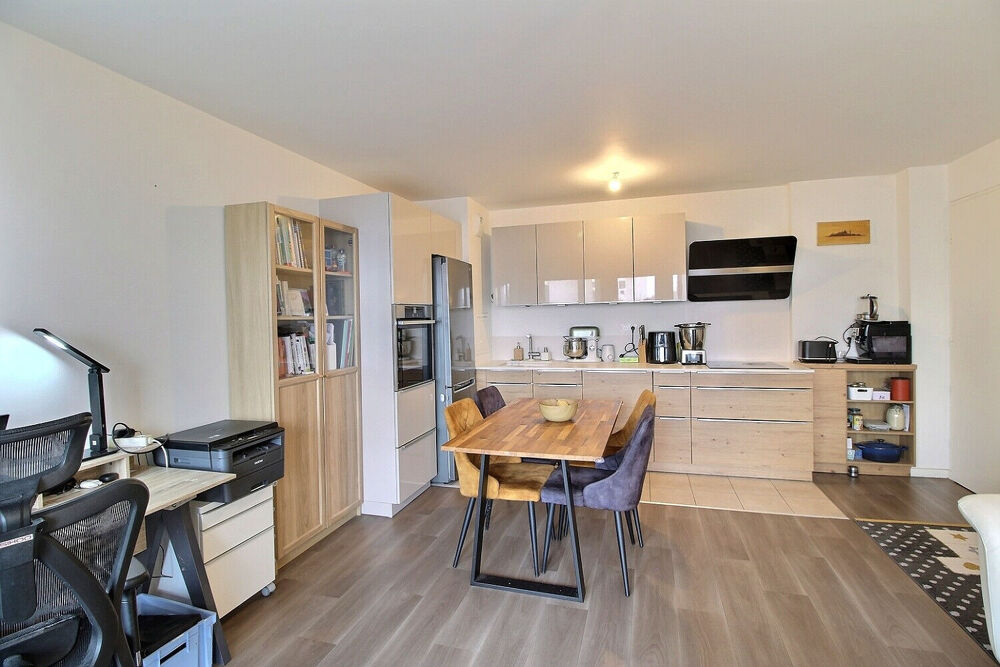 Vente Appartement Atlantis, appartement Massy 3 pièces 62.24 m2 avec loggia de 6. 96 m² et un parking en sous-sol Massy