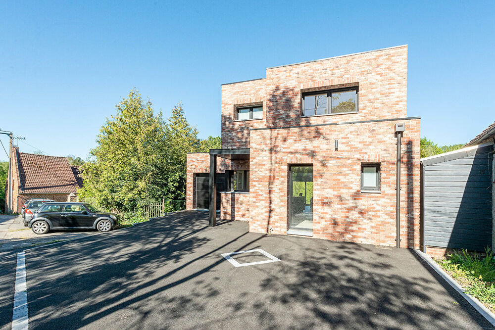 MAISON CUBIQUE INDIVIDUELLE DE 138 M²