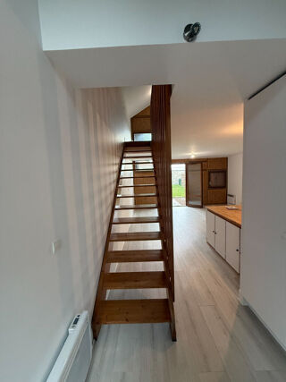  Maison à louer 3 pièces 77 m²