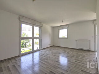  Appartement à louer 3 pièces 64 m²