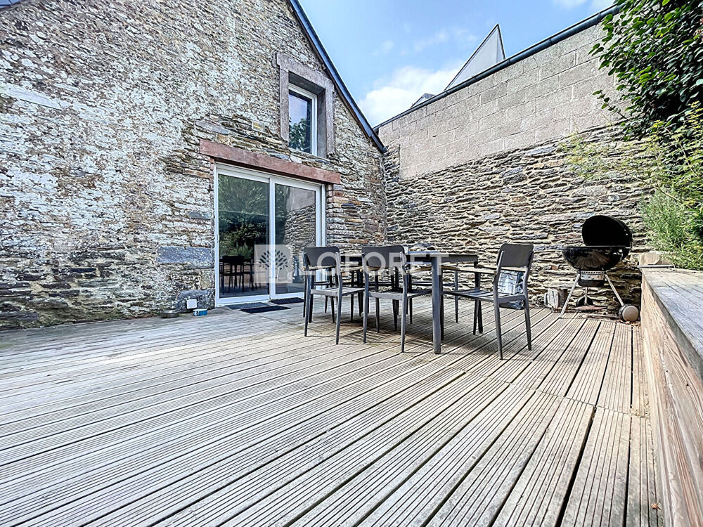 Maison Carentoir hyper centre 4 chambres terrasse jardin