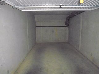  Parking / Garage  louer 1 pice 15 m