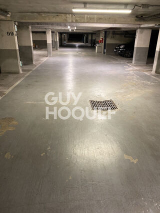  Parking / Garage à vendre 