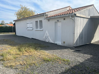 Location Maison LOCATION maison meublée à La Chaize Giraud 3 pièce(s) 64 m2 La chaize giraud