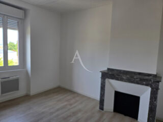  Appartement à louer 4 pièces 80 m²