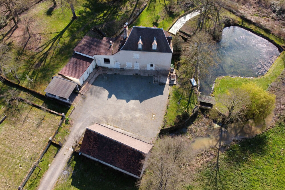 Maison 7 pièces 256 m² · à Loches · 256 m² · 309 450 €