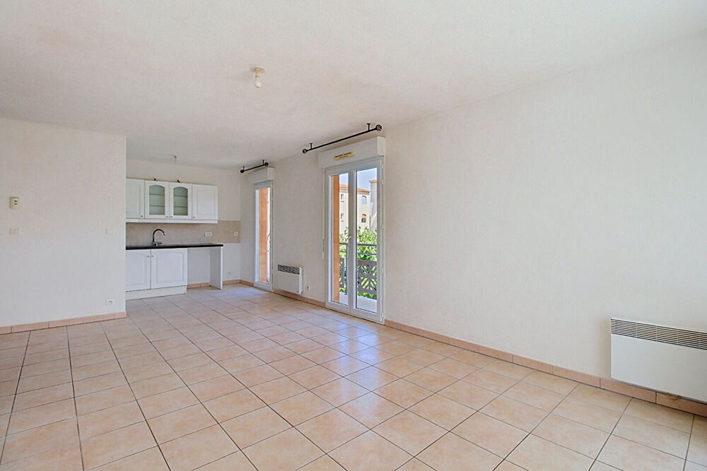 À VENDRE EN EXCLUSIVITÉ ! DRAGUIGNAN Appartement 3 pièces de 66 m² avec terrasse + garage