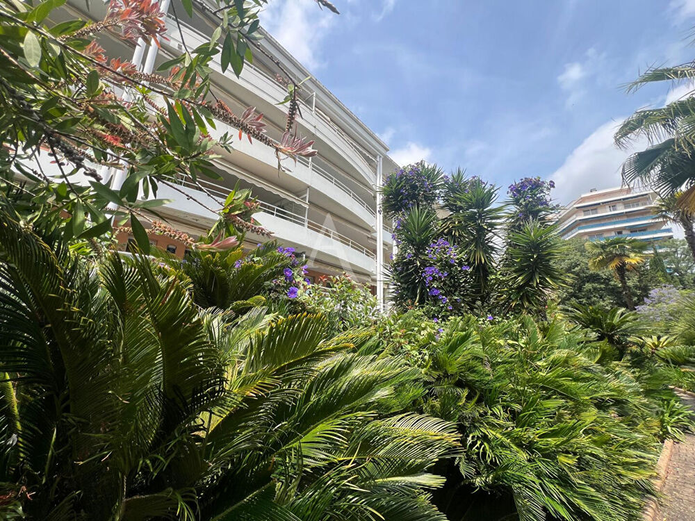 Appartement Cannes grand 4 pièces résidence sécurisée avec piscine