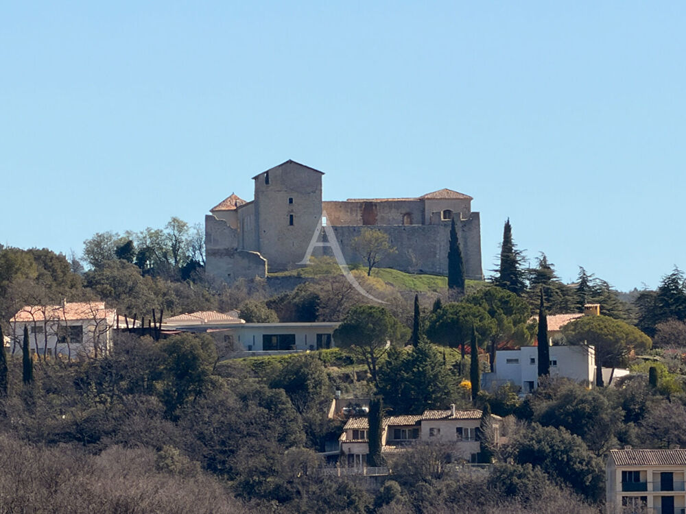 VILLA LUMINEUSE AVEC VUE IMPRENABLE PISCINE GARAGE A GREOUX LES BAINS