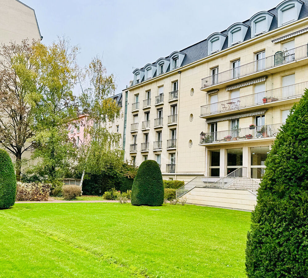 � vendre  Appartement Versailles (78000)