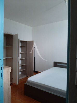  Immeuble � vendre 15 + pi�ces 393 m�