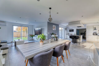  Maison  vendre 7 pices 209 m