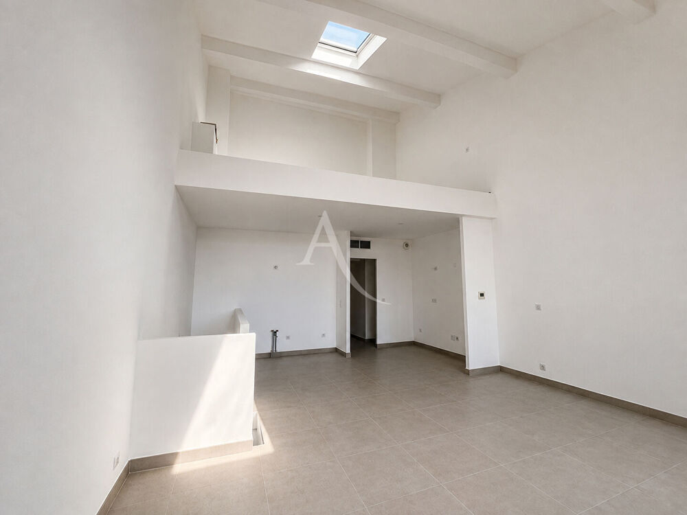 Vente Appartement Triplex à proximité immédiate de Cannes Banane, des commerces et des plages Cannes
