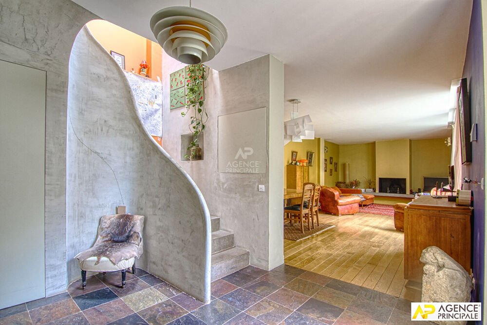 Vente Maison Versailles Saint-Louis Maison 9 pièces 230 m² au sol avec ascenseur, 2 places de parking et jardin Versailles
