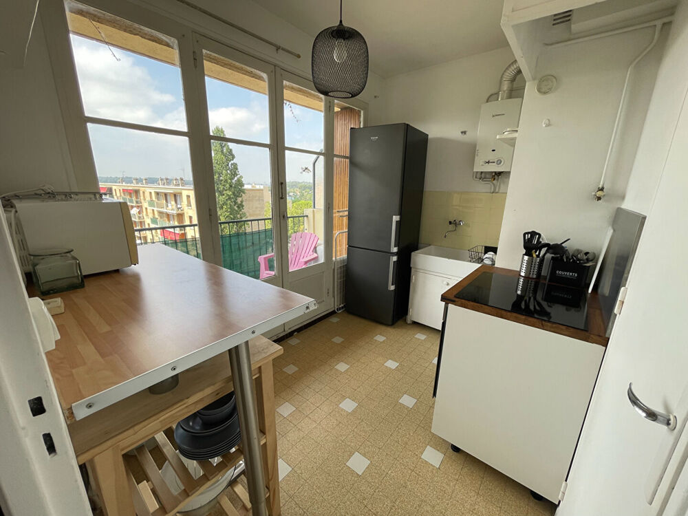Location Appartement À louer - Studio meublé avec terrasse - Aix-en-Provence, quartier Le Pigonnet Aix en provence