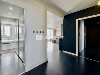  Appartement à louer 4 pièces 87 m²