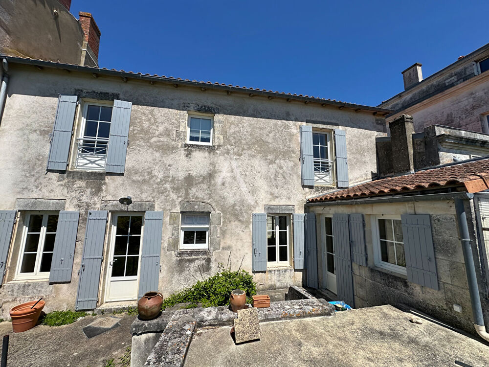 TONNAY-CHARENTE ? MAISON DE VILLE 3 CHAMBRES AVEC JARDIN & VUE SUR LA CHARENTE EXCLUSIVITÉ